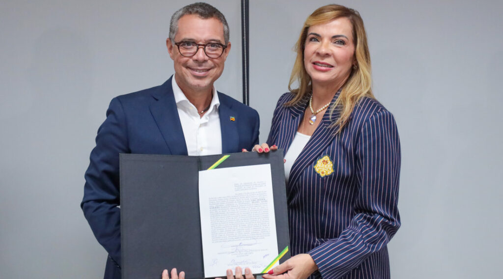 slide_d2c98c479d1e6e0973fd66c3b0221d4c (1)